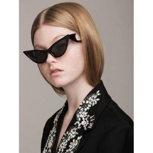 Adam Selman x LeSpecs Vintage style sunglasses the Prowler Cat eye with case